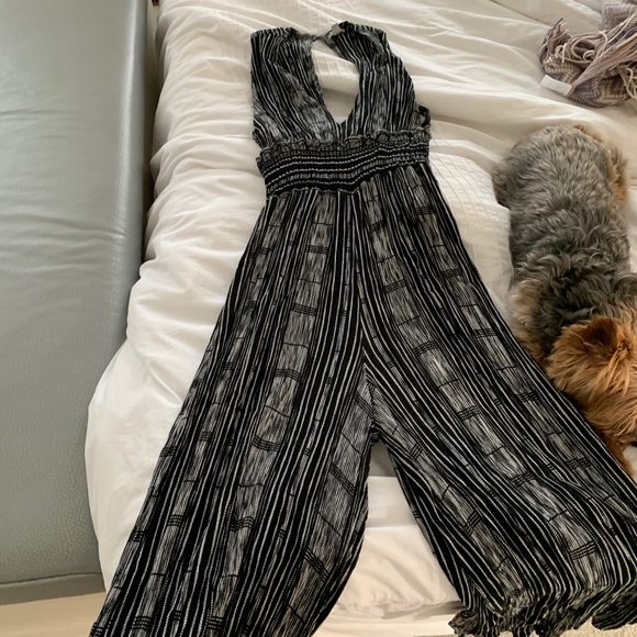 Urban Outfitters Brand New Striped Flowy Jumpsuit - Picture 1 of 2
